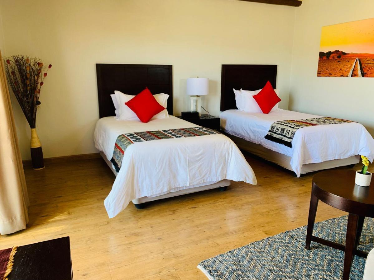 Agama Lodge Solitaire Εξωτερικό φωτογραφία