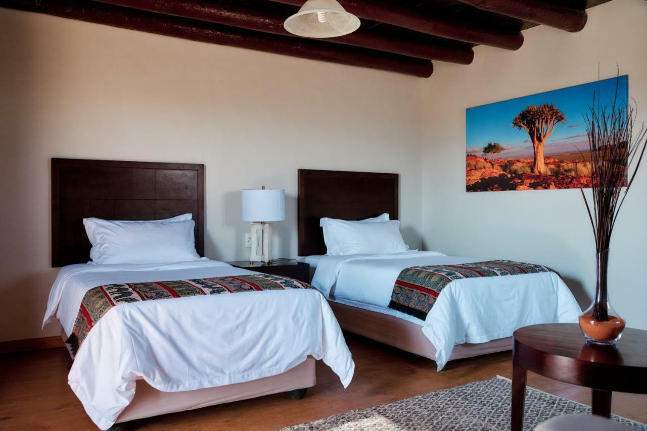 Agama Lodge Solitaire Εξωτερικό φωτογραφία