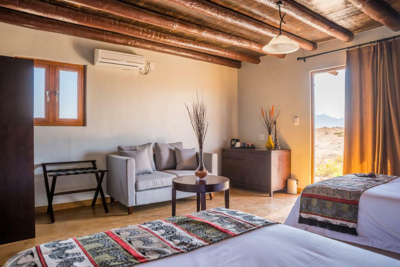 Agama Lodge Solitaire Εξωτερικό φωτογραφία